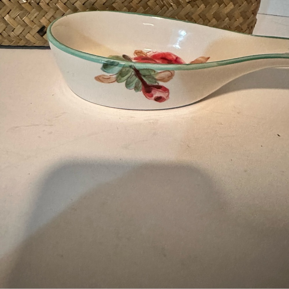 Such a pretty spoon rest!! - Picture 5 of 7